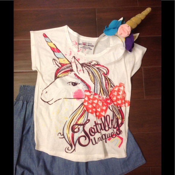 Mittelmeer Tops - Totally Unique Unicorn T-Shirt EUC 🦄